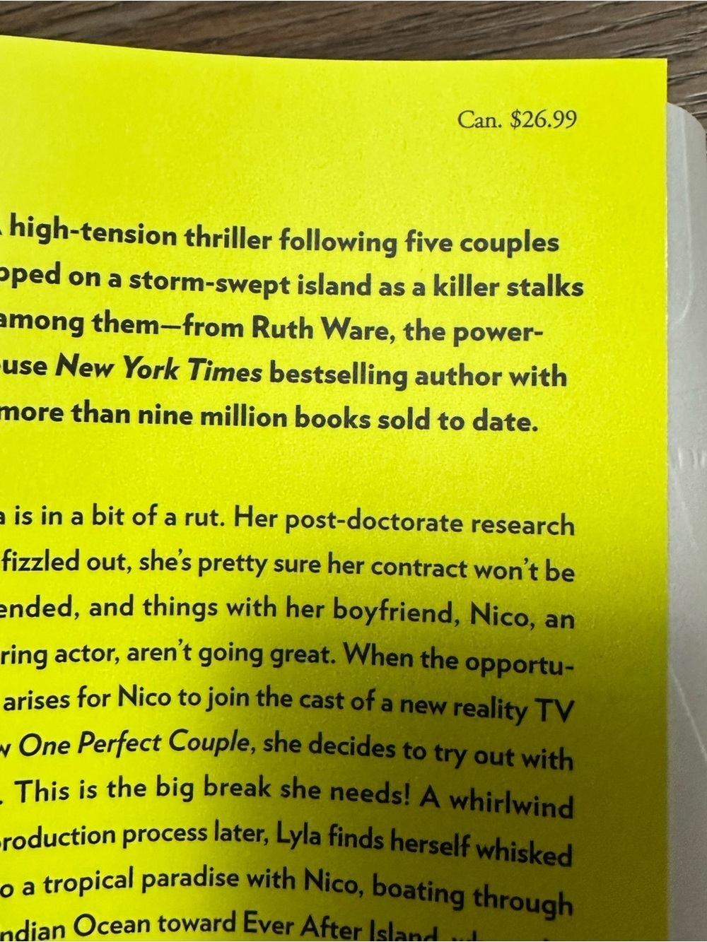 📚2 for $15 📚"One Perfect Couple" by Ruth Ware - Picture 2 of 4